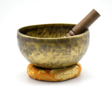 7-inch Tiger Eye singing bowl with wooden mallet and cushion