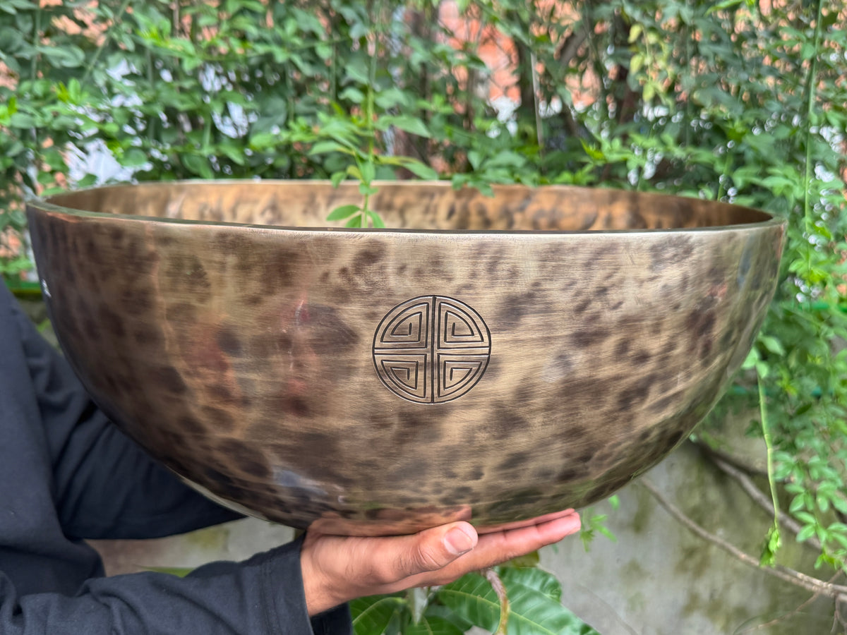 Large Nepalese singing bowl with mallet and cushion